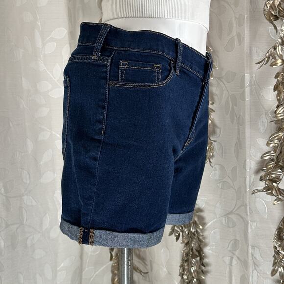 Old Navy Slim Midi Denim Shorts Size 8 Dark Rinse Cuffed‎ Jean Casual Classic - Picture 5 of 12